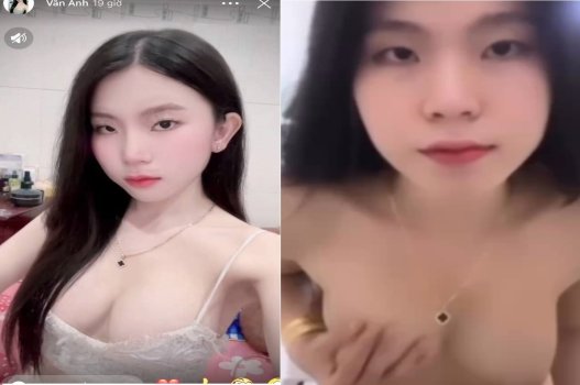 Vân Anh thích trưng bày vú xinh trên mạng xã hội